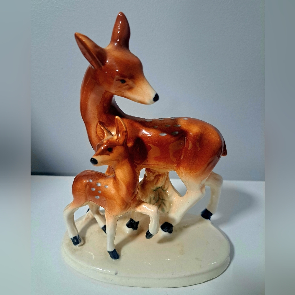 Vintage Deer Accent